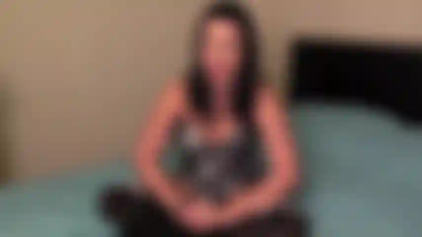 Entra en trance y enamórate profundamente de mí. Conozco tu secreto. Está bien, sé que anhelas una polla. Cuanto más profundo caes, más anhelas ser bisexual para mí.