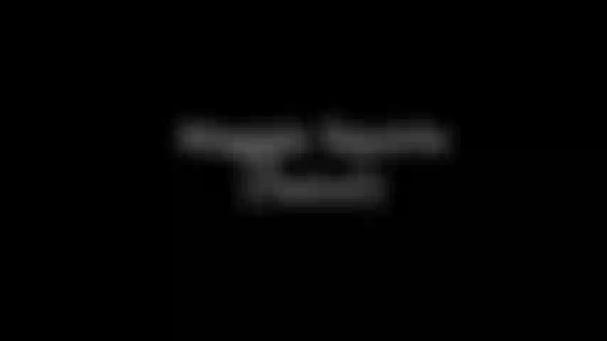 Miss moon se desnuda y eyacula.