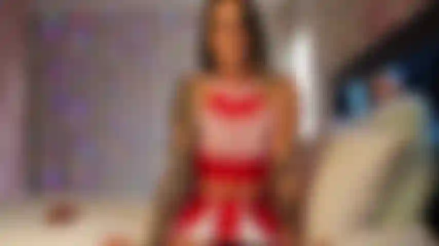 Es tan pequeña - riendo esph.