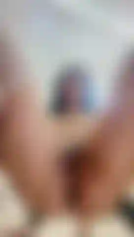 Quiero tu lengua en mi coño.