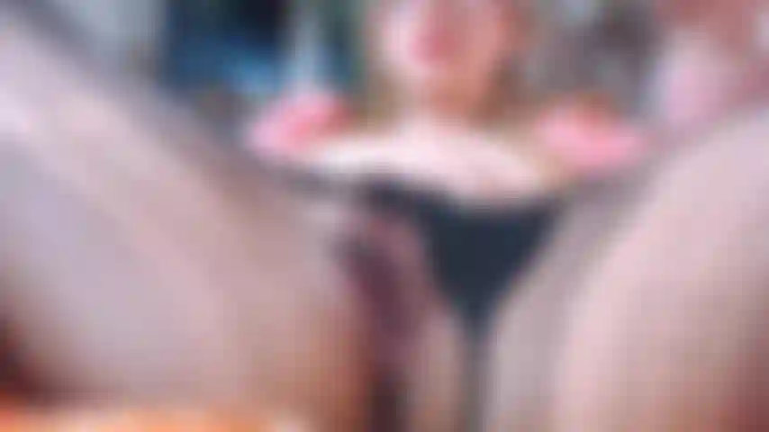 Chorro en medias negras.