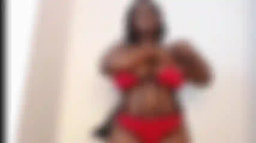 Follada profunda con consolador.