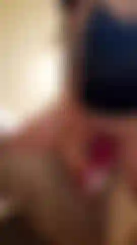 Watch me put my dildo in my pussy