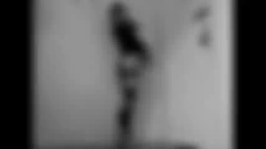 Baile de salón en medias negras.