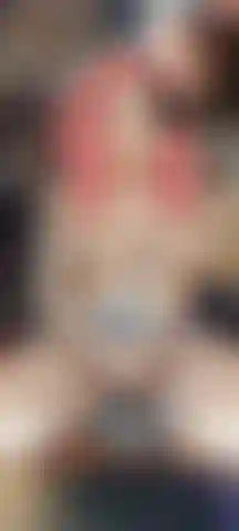 Sentada sacudiendo mi bbc (sin semen).