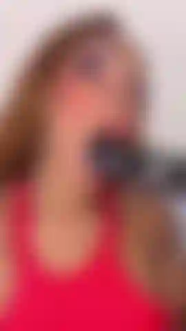 Llenando el domi con saliva imaginando que eres tú.