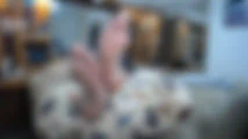 1 Video de una hora en primer plano de mis pies de hombre. Fetiche de pies. Bottoms! Seguro para trabajar!