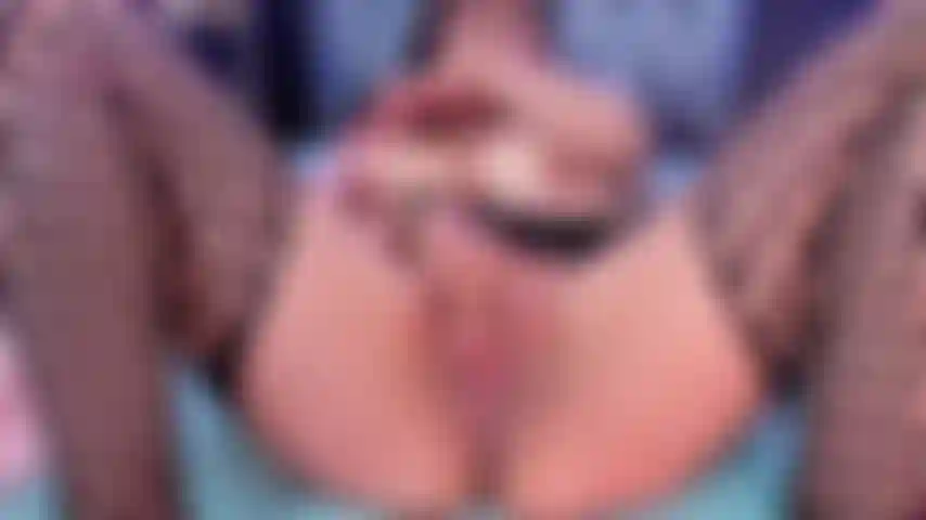 Masturbándome el coño maduro hasta lograr correrme.