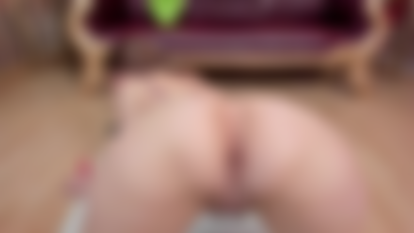 Juego de plug show | consolador de vidrio | azotes anales gemido de perrito | ValeryMerciier.