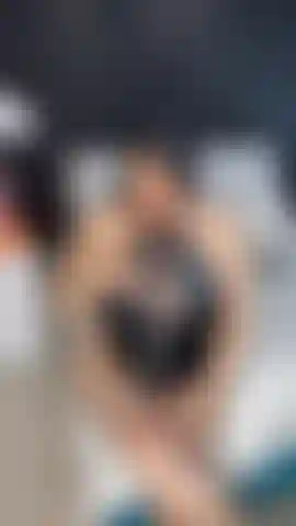 Let's play with latex, I want to feel you run your tongue over my wet nipples like ice that slowly melts...