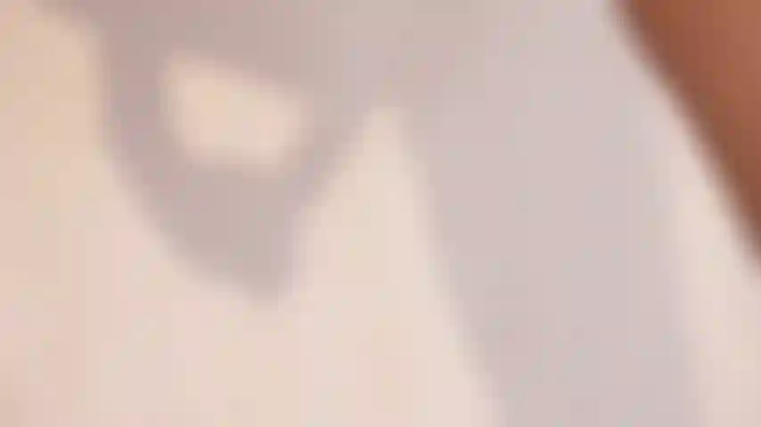 Follándome con un consolador.