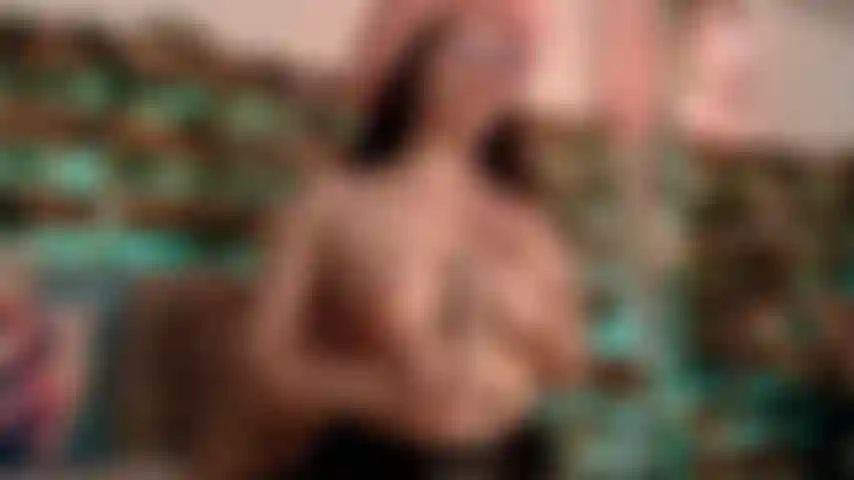 Quieres ver tetas rebotando.