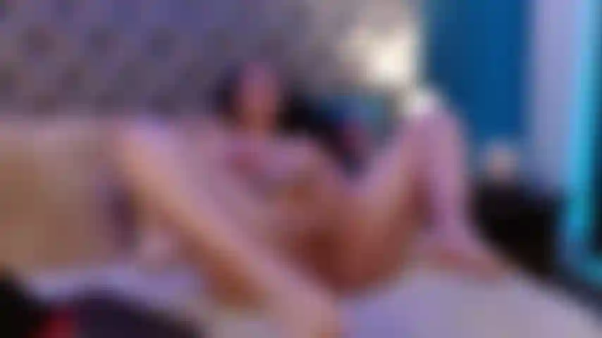 Vamos a explotar mi coño.