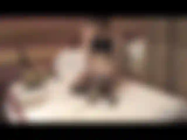 Relleno de bragas, juego de coño orgásmico, tacones de leopardo.