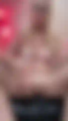 #Abuela caliente, #squirting, #calva.