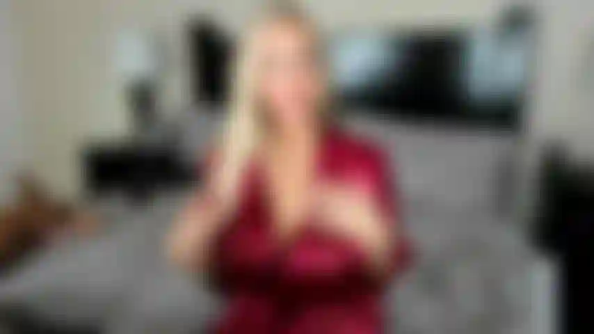 Hijastro, estoy muy cachonda (solo).