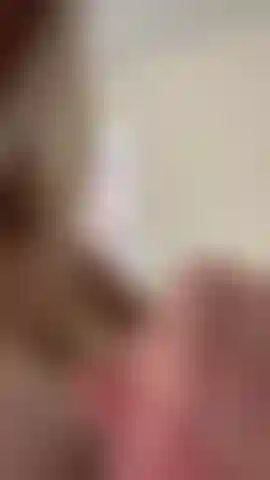 Sedienta de unas tetas de leche.