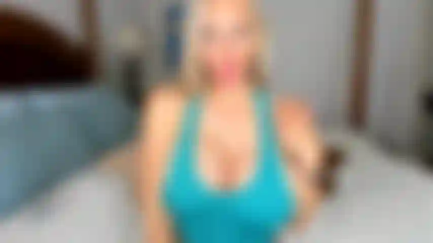 Cornudo de polla pequeña con bbc (solo).