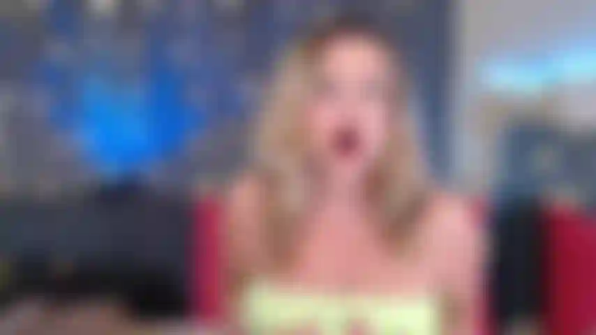 A la madrastra le encantan las grandes pollas de su hijastro.