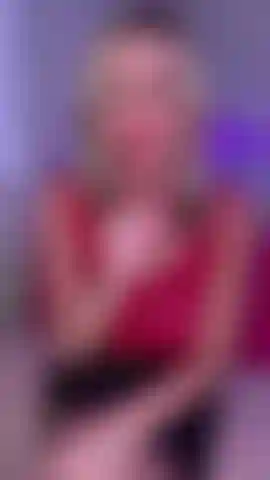 Conocí a este chico en el supermercado en el pasillo de los plátanos. Tenía el bulto más grande en sus pantalones, así que me lo llevé a casa. Me follé a este extraño frente a mi marido cornudo. Video en solitario de roleplay de cornudo.
