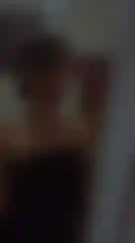 Me encantan los hombres que saben mantener una conversación, tienen sentido del humor y disfrutan de la compañía de una mujer con personalidad.