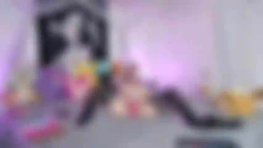 Uso mi bbc y mi vibrador nora para correrme duro!