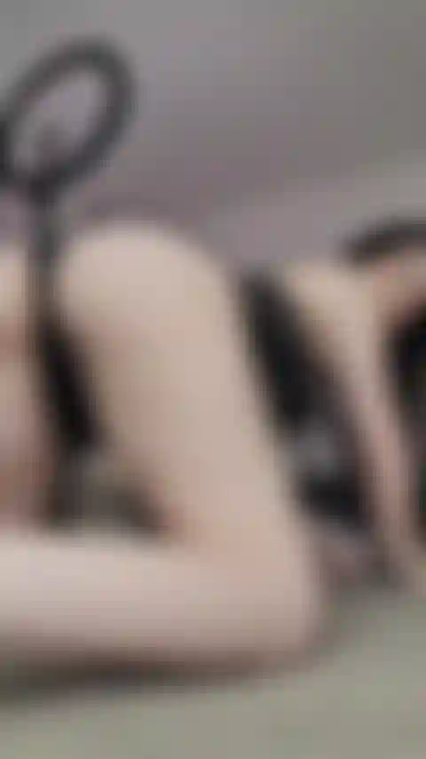 Twerking en lenceria.