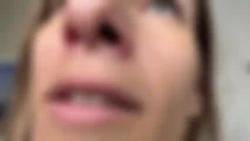 Nariz y fetiche de úvula.