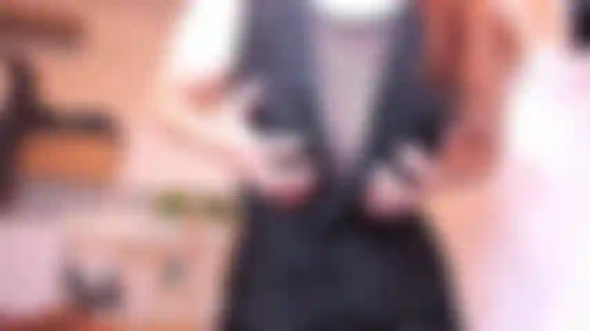 Vestidito negro completamente desnudo provocativo.