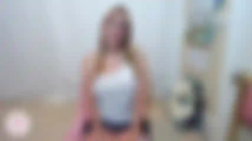 Panty pervertido recibe lo que se merece.