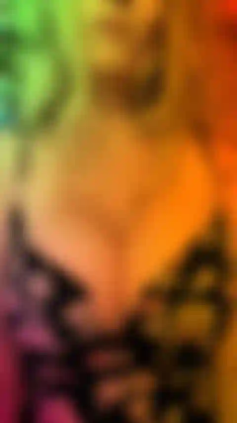 Chico más duro y más duro.