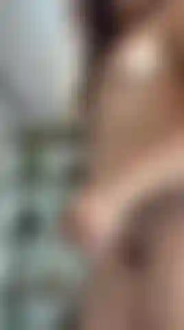 Gran culo!! amo usar mis dedos en mi culo apretado se siente maravilloso