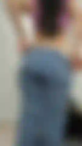 Adiós jeans, abre mis nalgas.