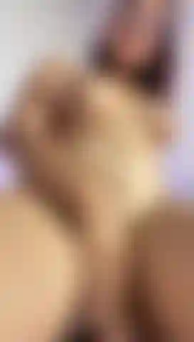 Cabalgando con mi gran consolador.