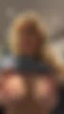 Tiddies rebotando en cámara lenta.