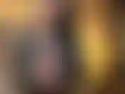 Soy ama de casa insatisfecha y mi vecina caliente vino a visitarme hoy. Mírame poniendo los cuernos a mi marido perdedor sin polla!