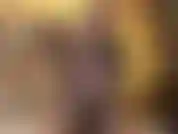 Tu hermosa esposa consentida es débil para la gran polla de otro hombre, mientras que ella te mantiene a raya por no poder satisfacerla!