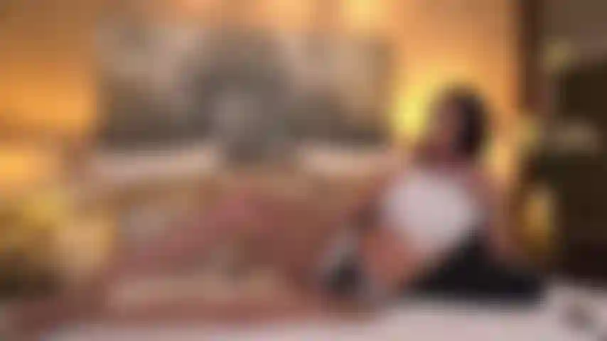 Le doy a mi esposo cachondo lo que se merece: ¡una follada inolvidable con mi nueva correa de bbc que compré especialmente para él!