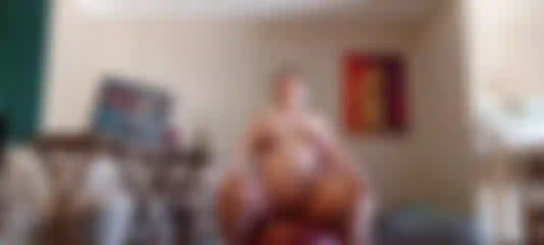 Doing yoga ball stretches days before giving birth!