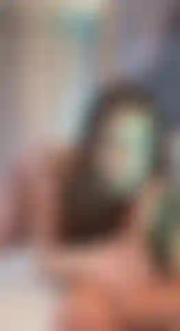 ¿Te gustaría que te haga una mamada?