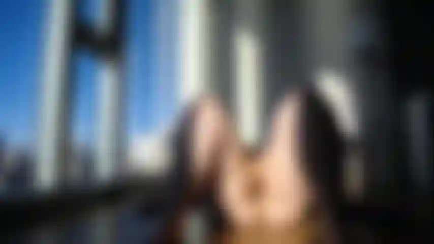 La celulitis de proporciones de celulitis de annie... El sol brilla donde el sol no brilla jaja mis nalgas diminutas y perfectas y mi enorme trasero superior haciendo puentes de glúteos (todo mal, estoy seguro) en el luz de la hora dorada. Los vecinos volvieron a tener espectáculo.