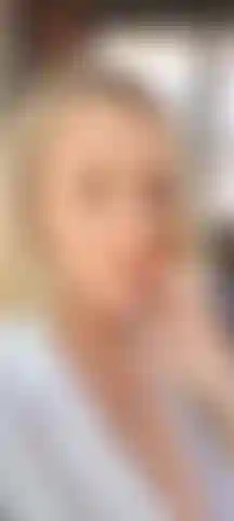 Fuma un cigarrillo conmigo.