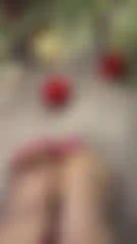 9. Por favor, córrete en mis dedos de los pies.