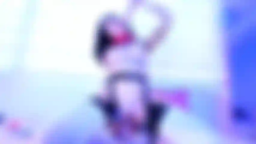 Perfecta para montar dildo y sexo oral.