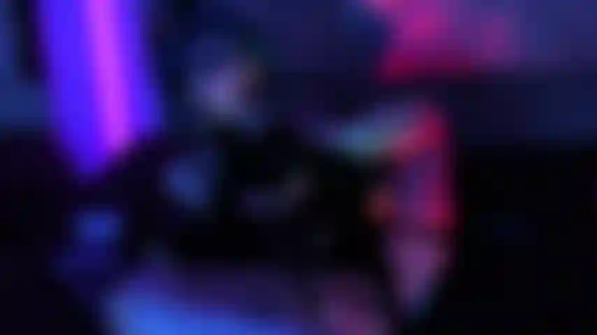 Jinx, chica caliente y fetichista.