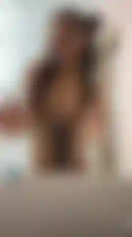 blowjob, fun and wet
It turns me on to wet your cock with my mouth before putting it in and riding it