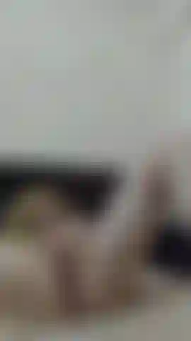 Naruko cachonda masturbándose y chupando dos consoladores... Uno no es suficiente.