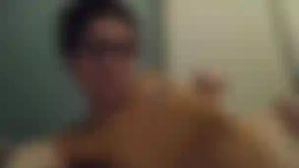 Jugando con las tetas 1. Mp4.