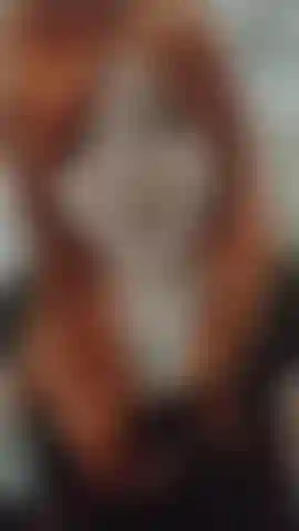 Te entretengo y juego con tocones.