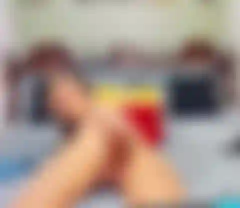 Follándome el coño mojado por cámara sin audio.